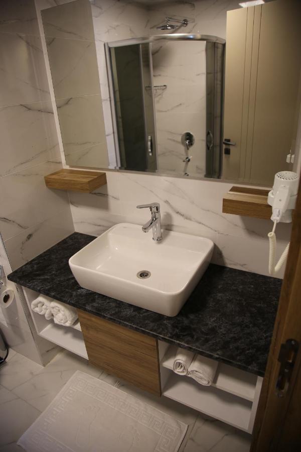 Golden World Suite Hotel Анталія Екстер'єр фото